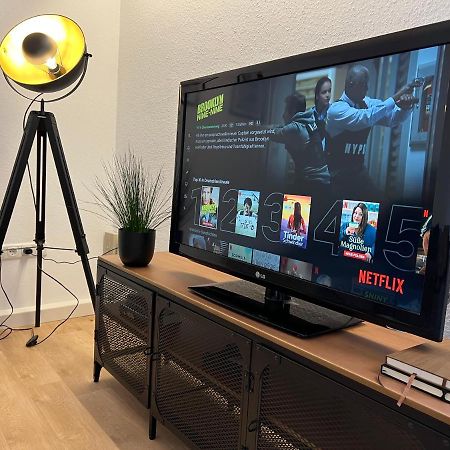 ☆MODERNES HAUS FÜR 8 GÄSTE 90m² TV NETFLIX WLAN☆ Momlingen Exterior foto
