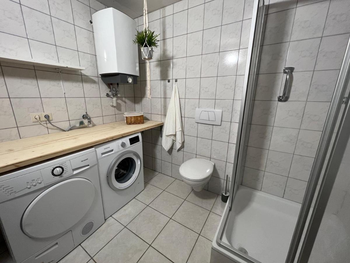 ☆MODERNES HAUS FÜR 8 GÄSTE 90m² TV NETFLIX WLAN☆ Momlingen Exterior foto
